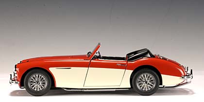 AutoArt 1:18 1961 Austin Healey 3000 Mark II diecast car